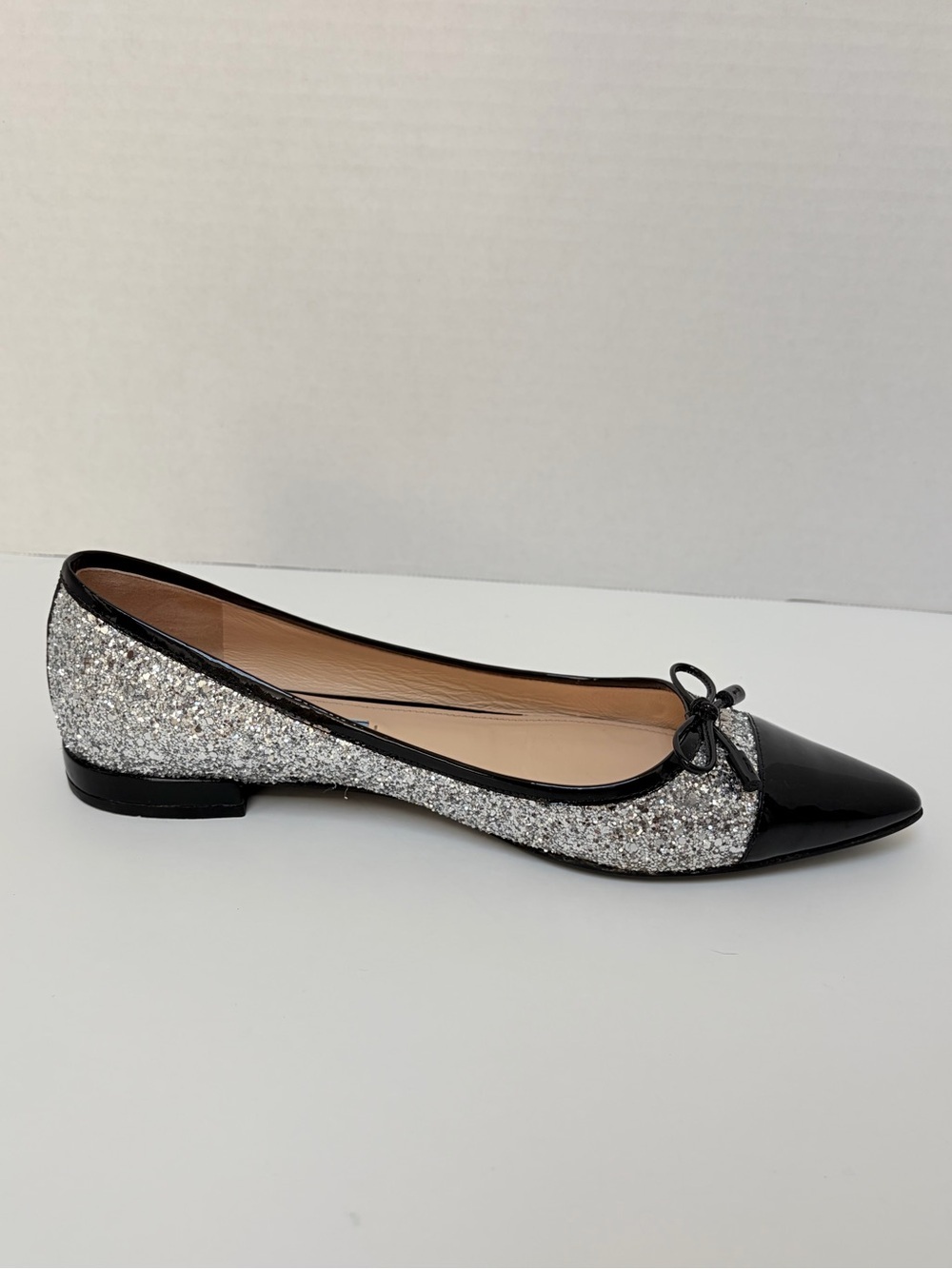 Prada Glitter Ballet Flats Pointed Toe Bow Patent Leather Silver Black Size 38.5 - Picture 7 of 15